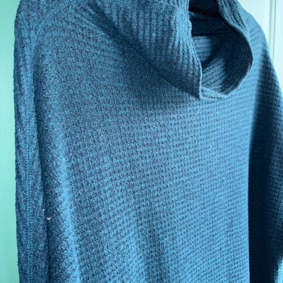 Free People large We The Free Thermal Dolman waffle tunic **read description** - Picture 4 of 8